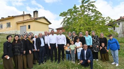 Kırsal mahallelerde düzenlenen Hıdırellez hayırlarına katılarak vatandaşlarla bir araya gelen