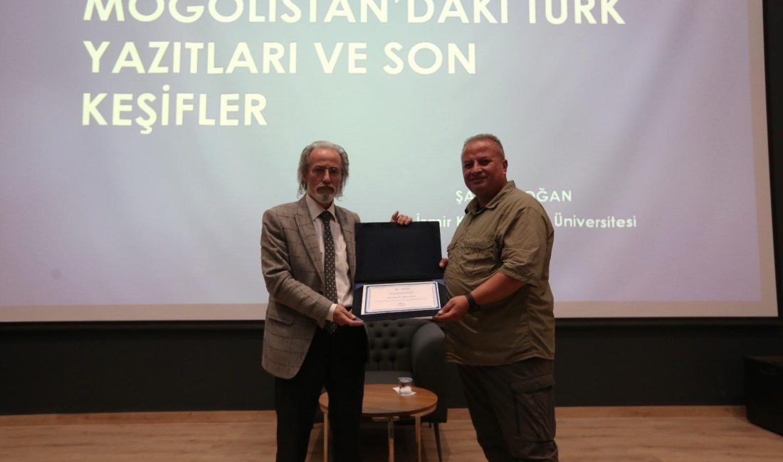 Bandırma Onyedi Eylül Üniversitesi’nde düzenlenen “Moğolistan’daki Türk Yazıtları ve Yeni