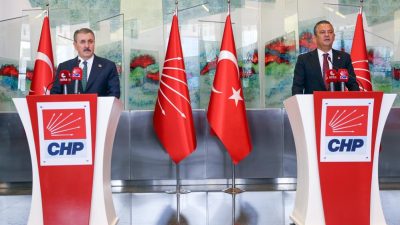 Büyük Birlik Partisi (BBP) Genel Başkanı Mustafa Destici, Cumhuriyet Halk