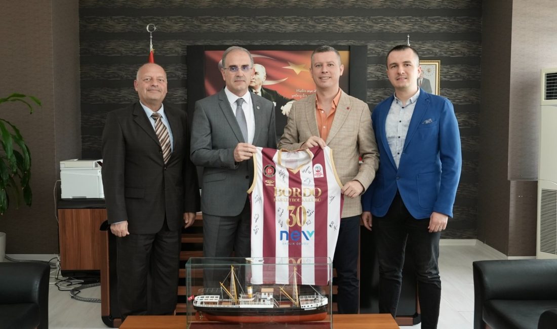 Bordo Basketbol Kulübü Genel Menajeri Bora Öziş, Bandırma Onyedi Eylül