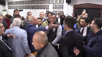 Bandırma Belediyesi Mayıs Ayı Meclis Toplantısı’nda CHP ve AK Parti