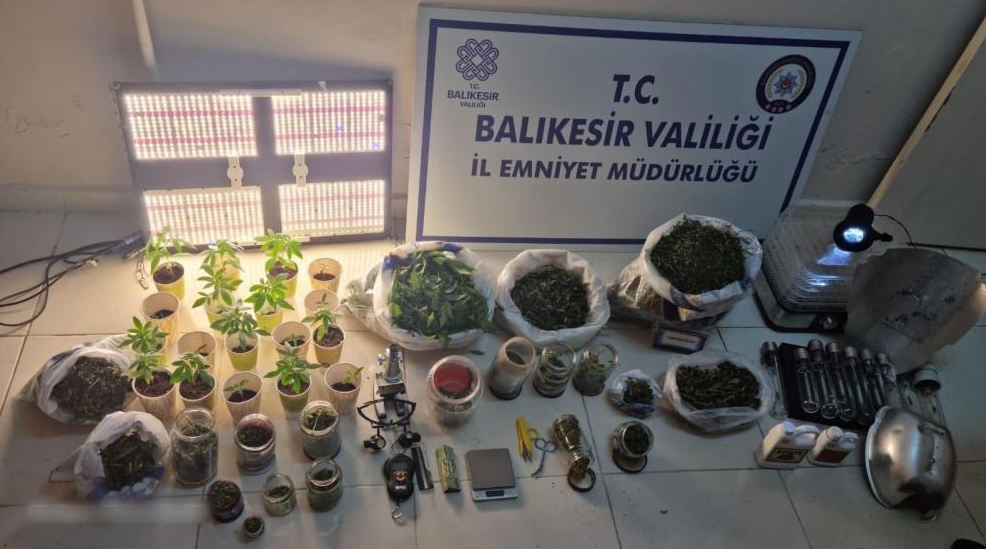 Erdek’te uyuşturucu madde imal ve ticareti yaptığı tespit edilen 2