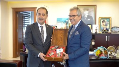 Bandırma Kaymakamı Engin Aksakal, yerel seçimlerin ardından Bandırma Belediye Başkanı