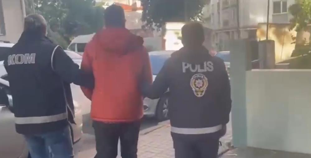 Balıkesir merkezli 4 ilde FETÖ operasyonu Balıkesir merkezli FETÖ terör örgütüne yönelik İstanbul Kırklareli ve Muş’ta