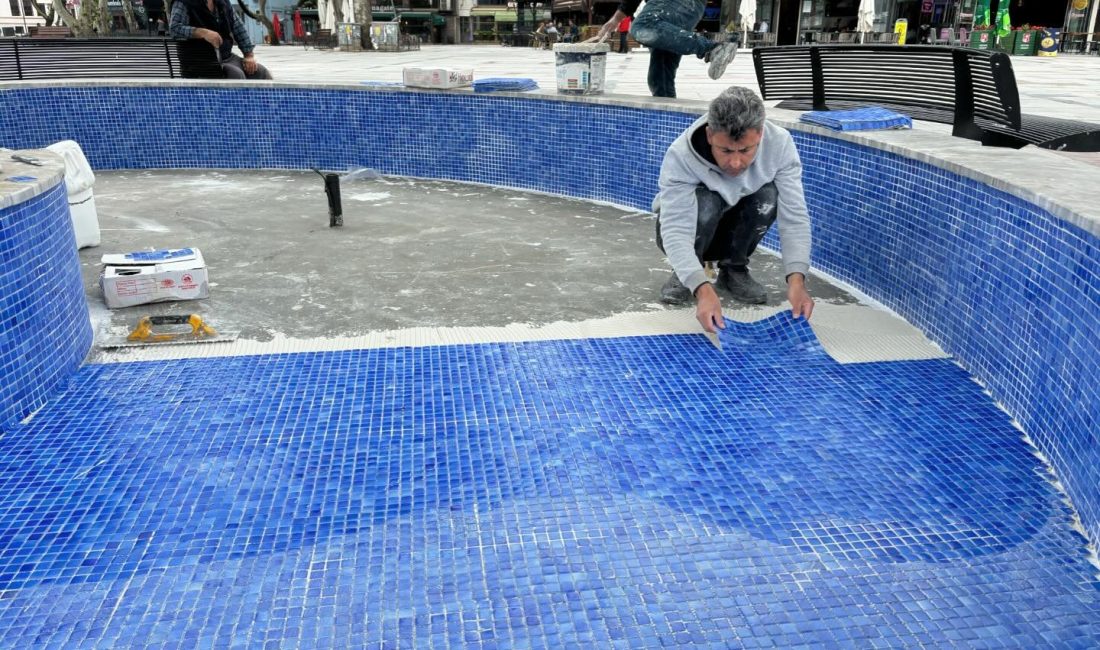 Bandırma Cumhuriyet Meydanı’ndaki sus