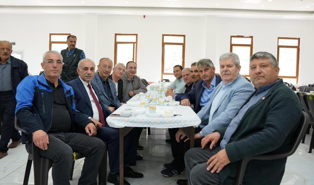 Şehitler için Sahil Yenice’de düzenlenen “Geleneksel Köy Hayrı Mevlidi”ne Bandırma