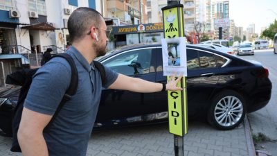Adana’da kim tarafından asıldığı belli olmayan ve üzerinde bir erkeğin