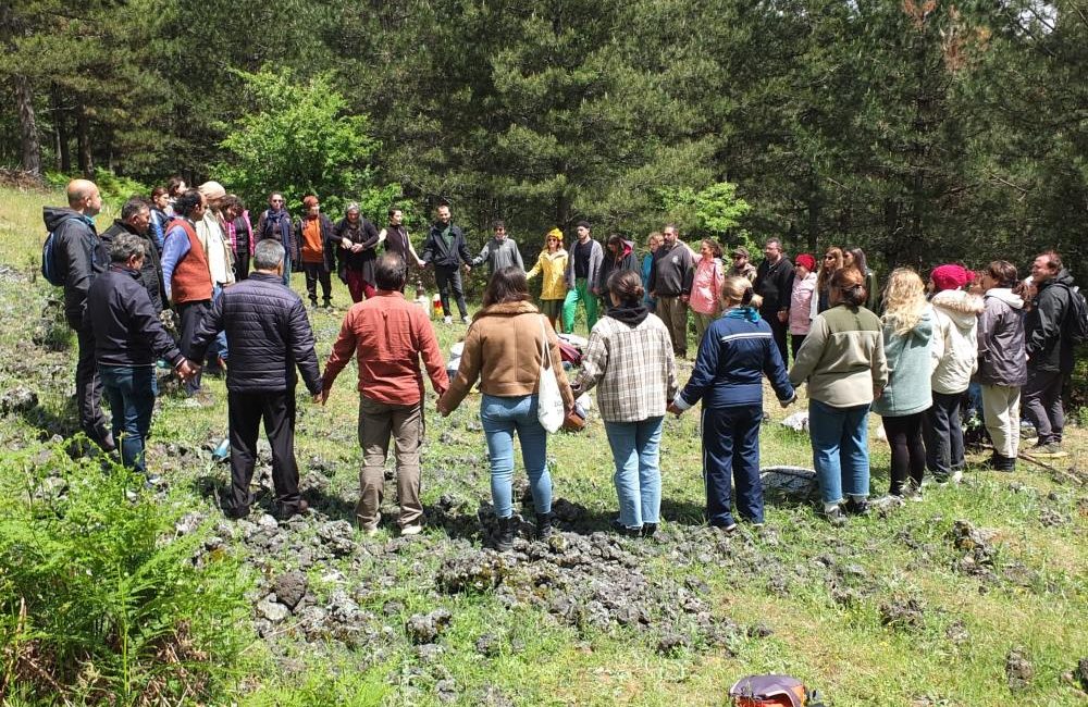 Kazdağları’nda Bitki Hakları Manifestosu okudular Balıkesir Çiftçi Eğitim Merkezinde (BAÇEM) tıbbi aromatik bitki yetiştiriciliği kursları