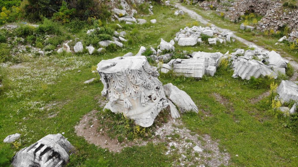 Dünyanın en büyüğü Kyzikos’ta Erdek’te bulunan ve dünyanın en büyük tapınak sütun başlığına ev