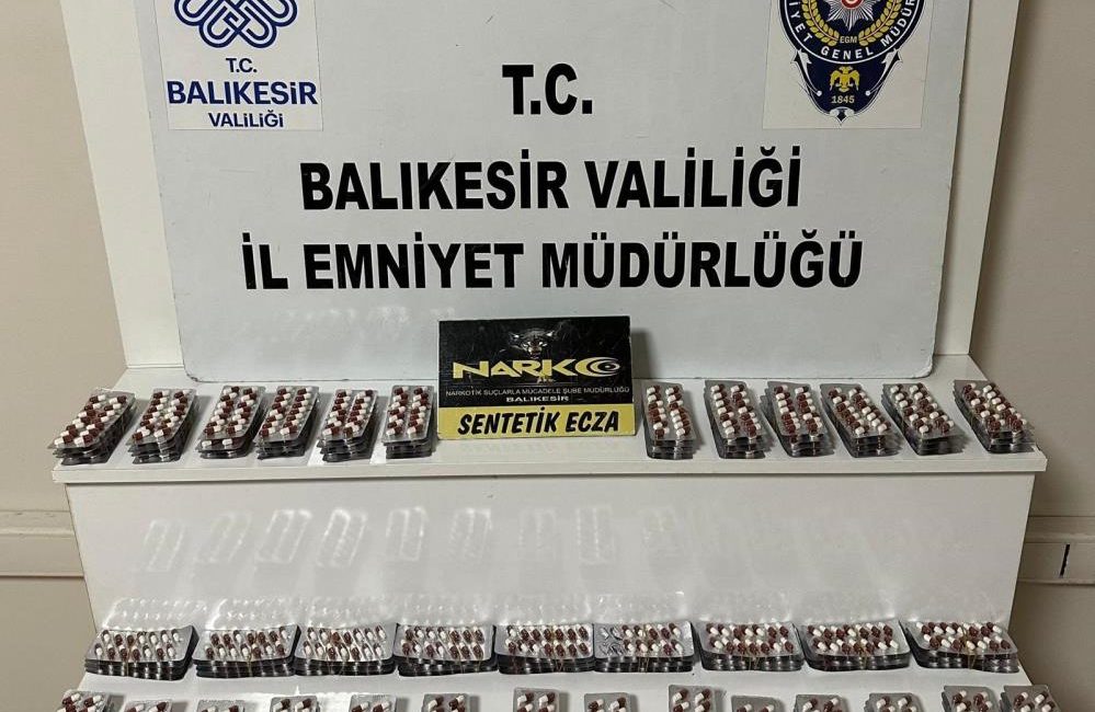 Balıkesir’de Narkotik ekipleri tarafından durulan aracın sahibi uyuşturucu ticareti suçundan