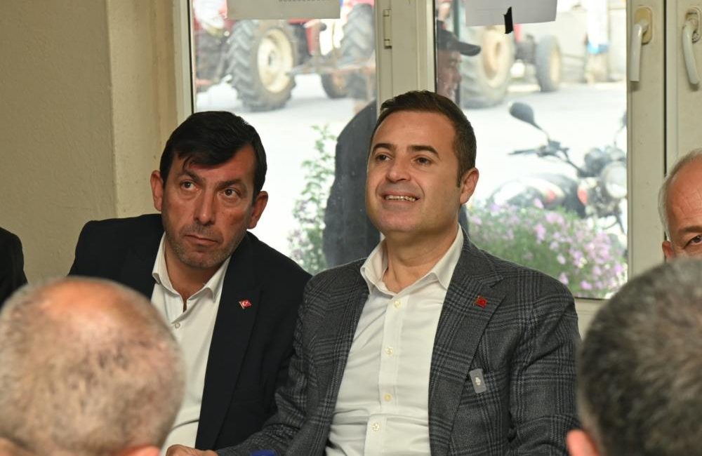Başkan Akın’dan, Yakupköy’e ziyaret Balıkesir Büyükşehir Belediye Başkanı Ahmet Akın, Yakupköy’de vatandaşlarla bir araya