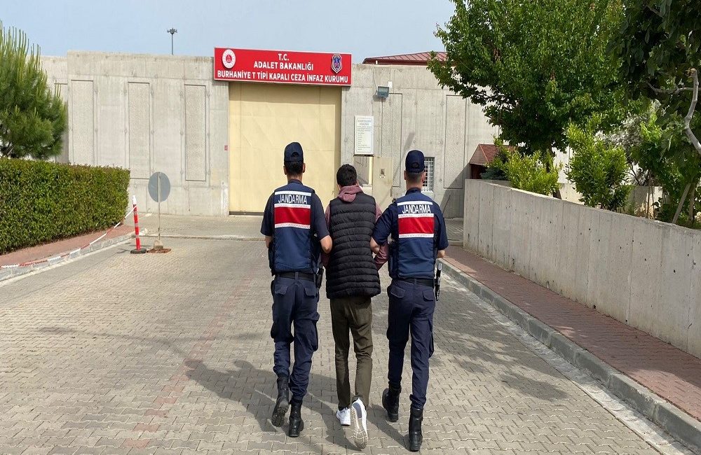 Hapis cezası bulunan 24 şahıs yakalandı Balıkesir’de jandarma ekipleri 13-19 Mayıs tarihleri arasında gerçekleştirdikleri asayiş uygulamalarında