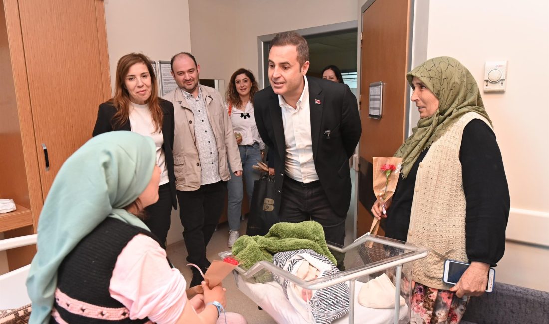 Eşi Arbil hanımla birlikte Atatürk Şehir Hastanesi’ni ziyaret eden Balıkesir