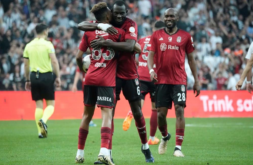 Ziraat Türkiye Kupası finalinde Trabzonspor ile karşılaşacak olan Beşiktaş, kupayı