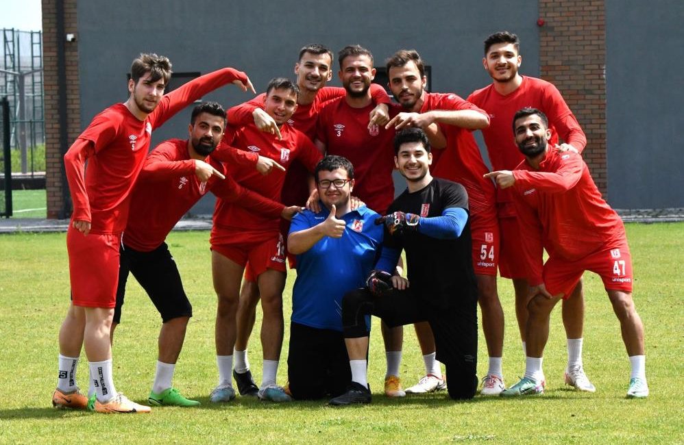 Balıkesirspor’un 2023-2024 sezonunu geride bıraktı 2023-2024 sezonunu 33 puan ile 8’inci sırada kapatan Balıkesirspor, çıktığı
