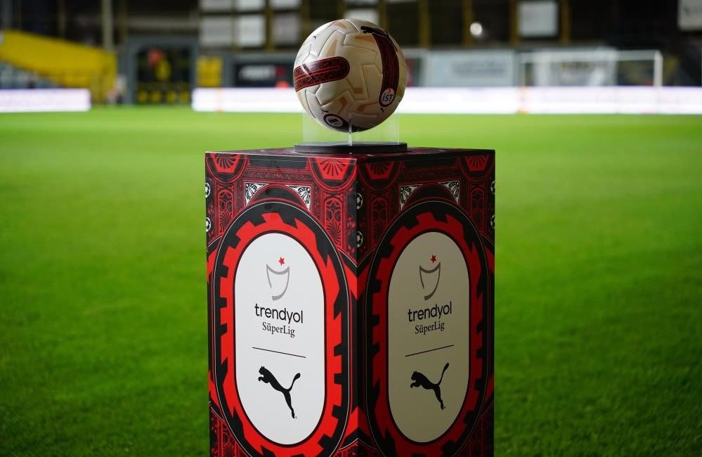 Trendyol Süper Lig’de 37. hafta yarın oynanacak 2 maçla başlayacak.Trendyol