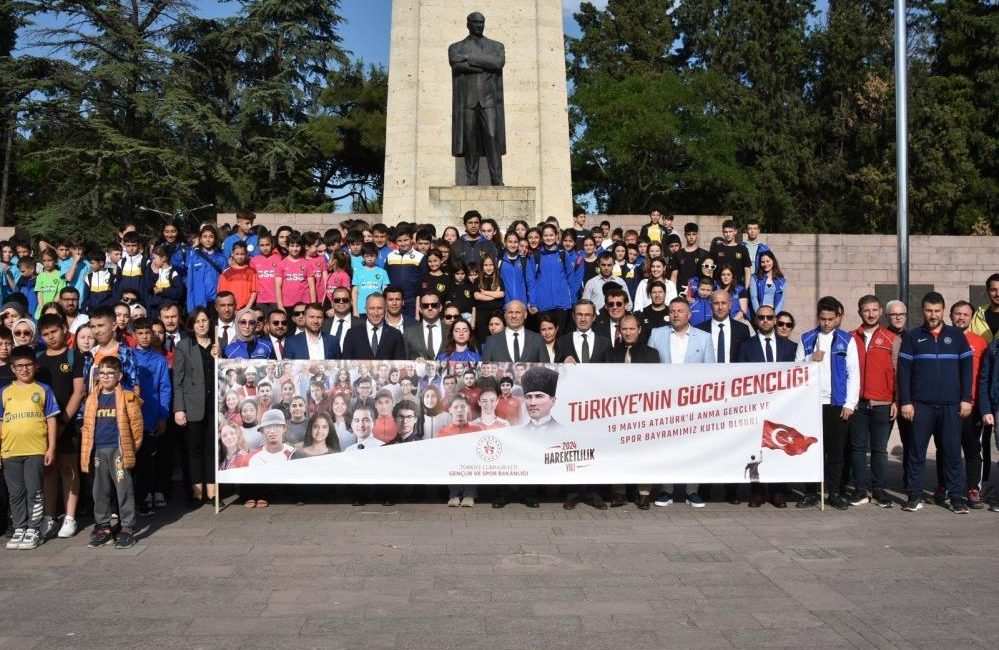 Balıkesir’de Gençler ve Sporcular, Gençlik Haftası’nda bir araya geliyor Balıkesir’de Gençler ve Sporcular, Gençlik Haftası’nda bir araya geliyor. Her