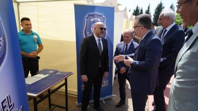 Edremit Ticaret Odası’nın düzenlediği Kariyer Günlerinde gençler, iş ve staj