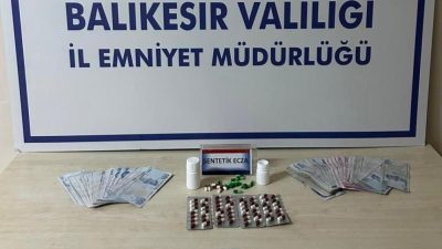 Erdek’te uyuşturucuyla mücadele kapsamında yapılan çalışmalar neticesinde 2 şüpheli yakalandı.Erdek