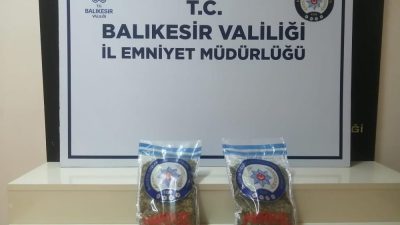Bandırma’da, narkotik madde ticareti yaptığı tespit edilen 2 şüpheli şahıs