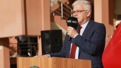 Burhaniye Uygulamalı Bilimler Fakültesi ve Meslek Yüksekokulu’nun mezuniyet törenine katılan