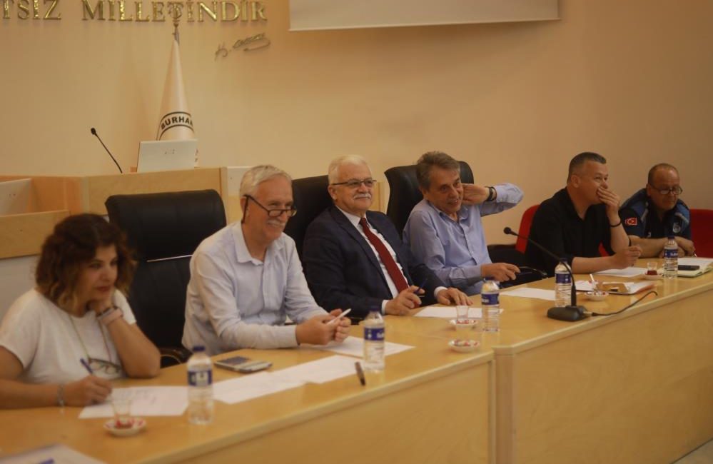 Burhaniye Belediyesi personeline promosyon müjdesi Burhaniye Belediyesi, maaş promosyon ihalelerini Burhaniye Belediyesi Meclis Toplantı Salonu’nda