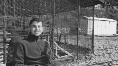 Burhaniye’de, önceki gece yaşanan kazada hayatını kaybeden 22 yaşındaki Emir