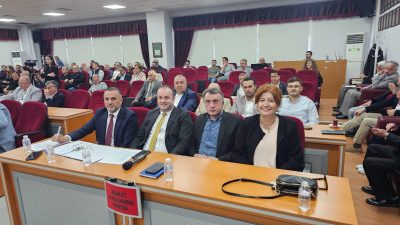 Bandırma Belediyesi meclis toplantısında Belediye Başkanı Mirza, güncel borç durumu