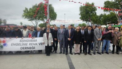 Bandırma’da 10-16 Mayıs Engelliler Haftası nedeniyle resmi tören gerçekleşti.“10-16 Mayıs