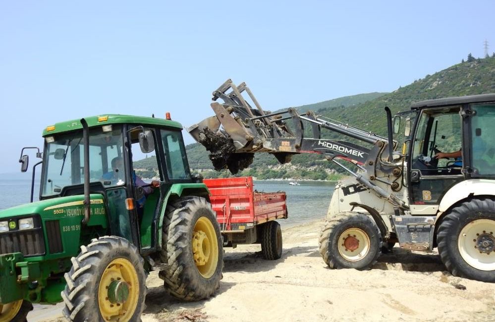 Ocaklar yaz sezonuna hazırlanıyor Balıkesir Büyükşehir Belediyesi ve Erdek Belediyesi tarafından işbirliği içinde yürütülen