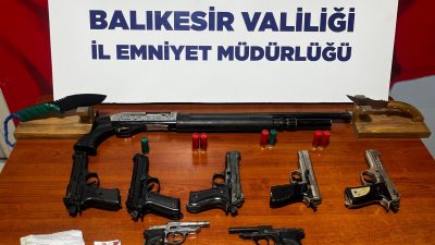 Bandırma’da uyuşturucu sattığı tespit edilen O. C. isimli şahıs tutuklanarak