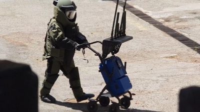 Edremit Devlet Hastanesi ek binada bomba paniği gerçeğini aratmadı.Çok sayıda