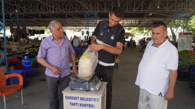  Edremit Belediyesi Zabıta Müdürlüğü ekipleri, kent genelinde kontrol ve denetimlerine
