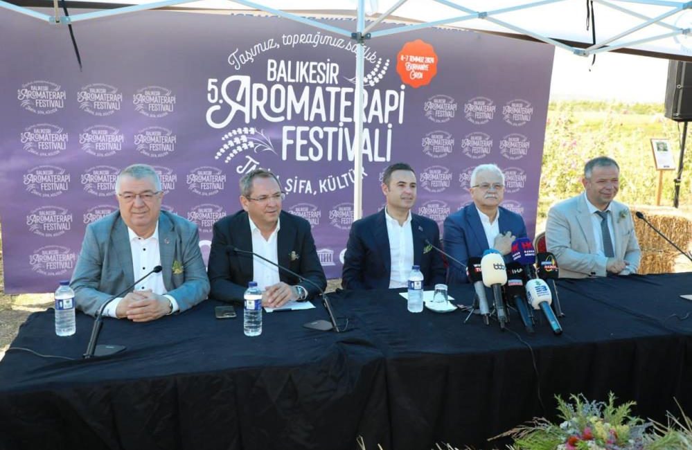 Balıkesir Aroma Terapi Festivali 4 Temmuz’ta başlıyor Büyükşehir Belediyesi’nin koordinasyonunda; Ayvalık, Burhaniye, Edremit ve Gömeç Belediyelerinin katılımıyla