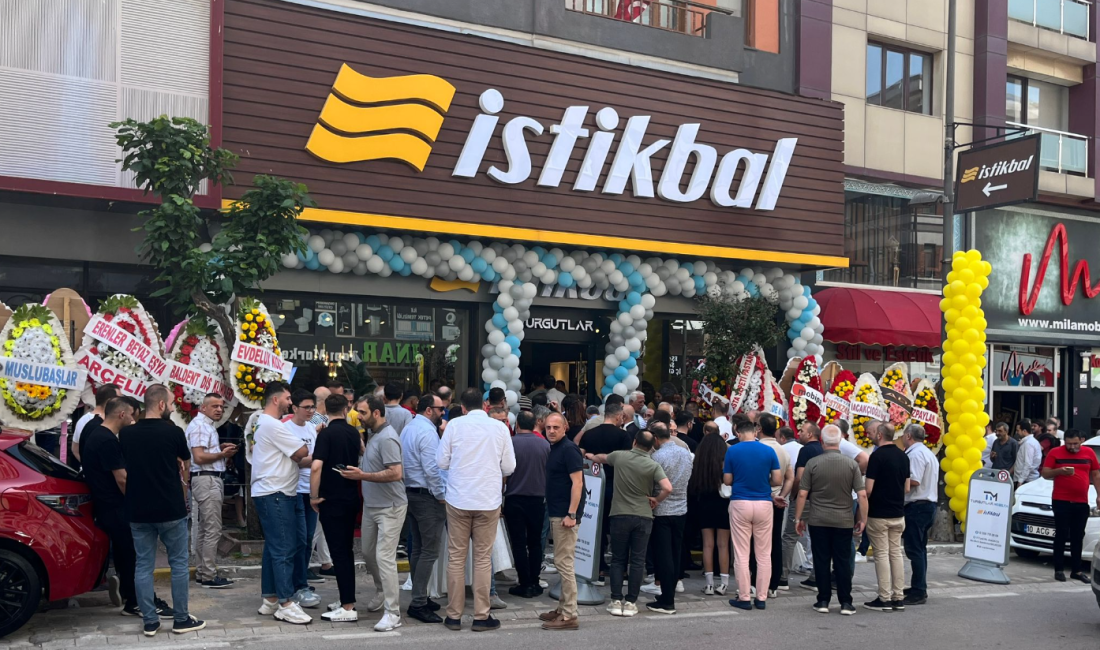 Bandırma’ya kazandırılan İstikbal Mobilya Mağazası’nın açılışı yoğun katılımla gerçekleştirildi. Turgutlar