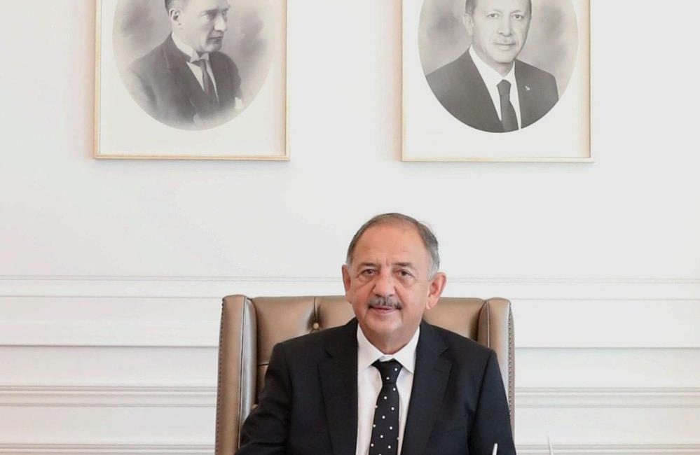 Çevre, Şehircilik ve İklim Değişikliği Bakanı Mehmet Özhaseki, vatandaşları aşırı sıcaklara karşı uyardı Çevre, Şehircilik ve İklim Değişikliği Bakanı Mehmet Özhaseki, “Bazı illerimizde