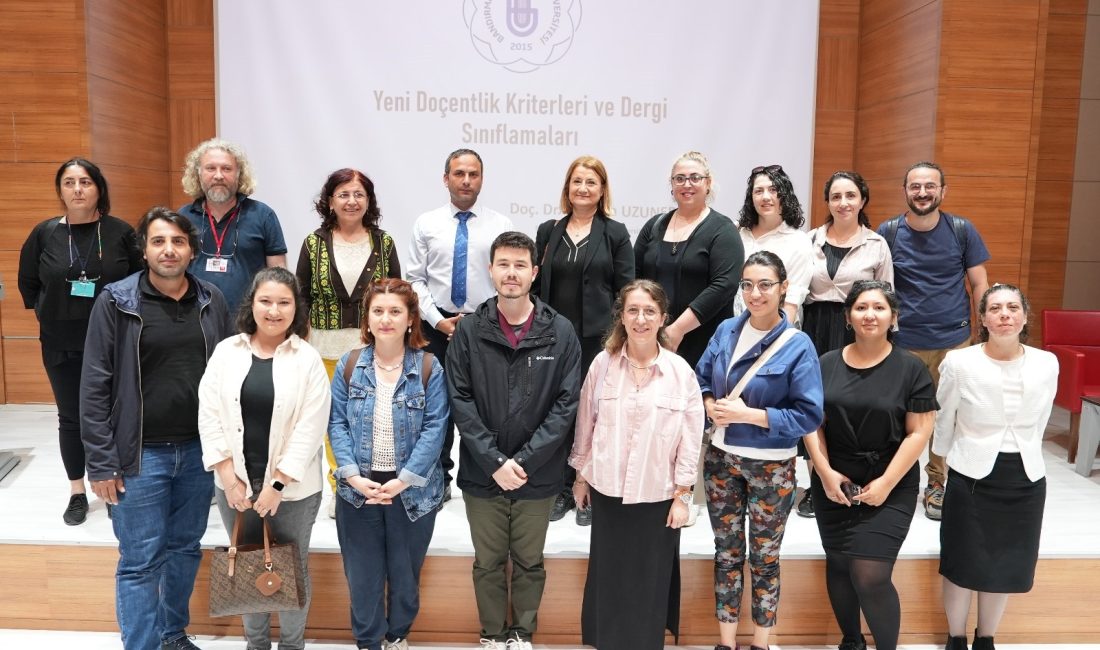 BANÜ’de gerçekleştirilen konferansta Tıp Fakültesi Anatomi Anabilim Dalı Başkanı Doç.