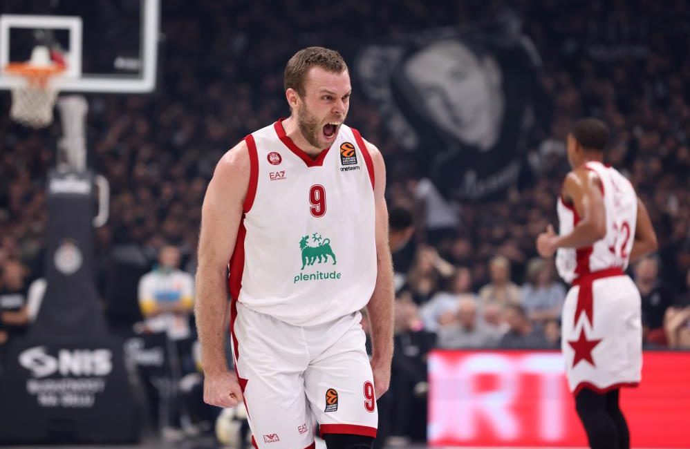Nicolo Melli, tekrar Fenerbahçe Beko’da Fenerbahçe Beko, 2017-2019 yılları arasında iki sezon boyunca sarı-lacivertli formayı