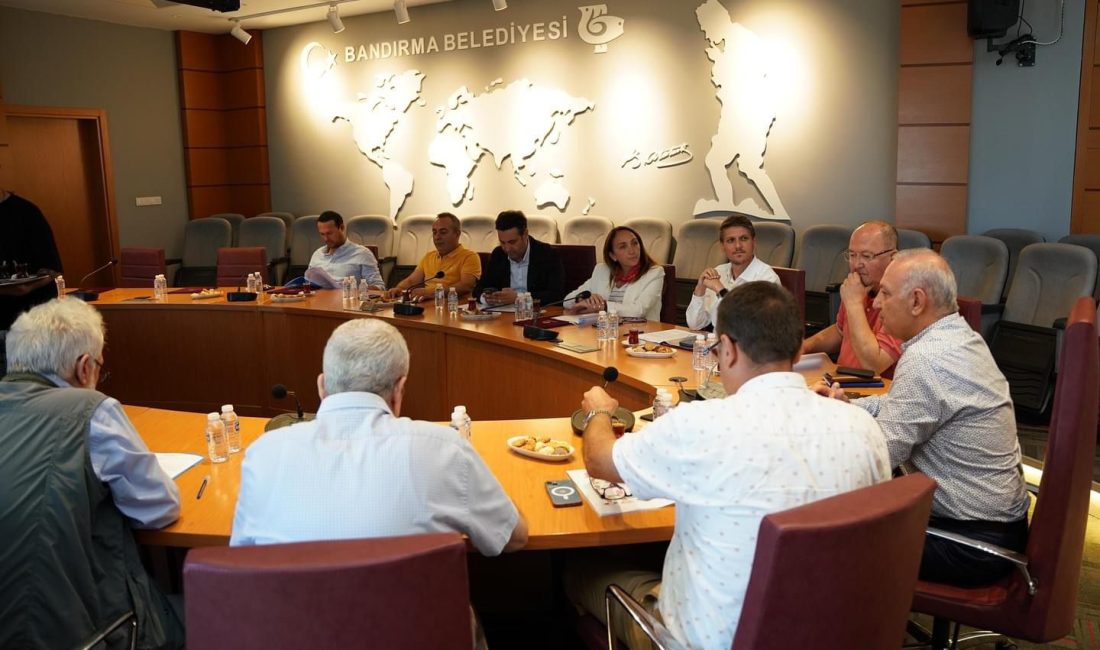 Bandırma’daki yer işgali sorunu masaya yatırıldı Bandırma Belediyesi tarafından yapılan toplantıda uzun süredir gündemde olan açık