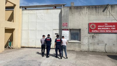 Balıkesir’de jandarma ekipleri uyuşturucu madde imalatı ve ticaretine yönelik gerçekleştirdiği