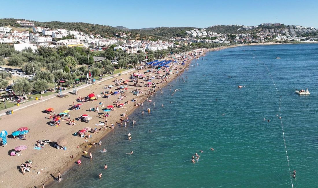 Bayramda Burhaniye’de nüfus 350 bine ulaştı Burhaniye’de Kurban Bayramı dolayısıyla Mavi Bayrak Plajlarına turistler akın etti.