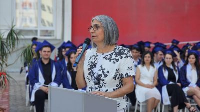 Bandırma Bahçeşehir Koleji’nde düzenlenen mezuniyet töreni çeşitli etkinliklerle kutlandı. Bandırma