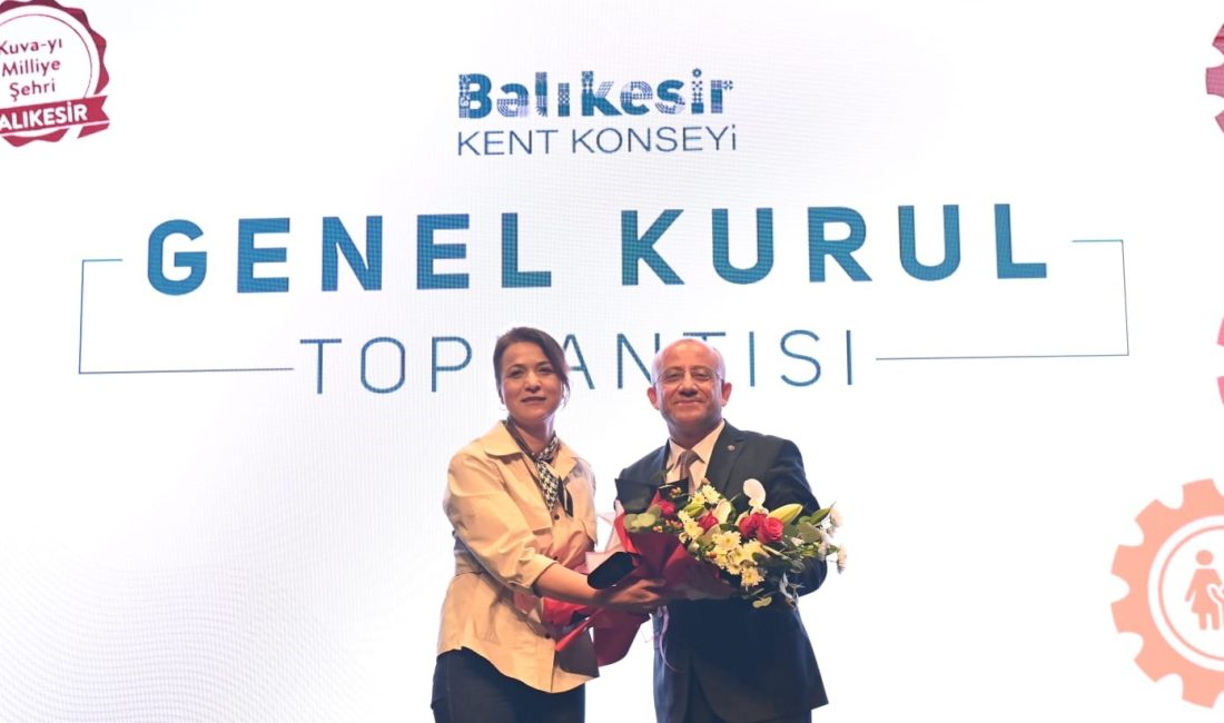 Balıkesir Kent Konseyi Olağan Genel Kurulu, y&uuml;zlerce kent g&ouml;n&uuml;ll&uuml;s&uuml;n&uuml;n katılımıyla