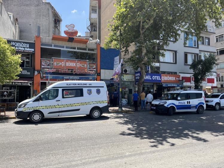 Bandırma’da bir kişi, kaldığı otelin odasında ölü bulundu. Edinilen bilgiye