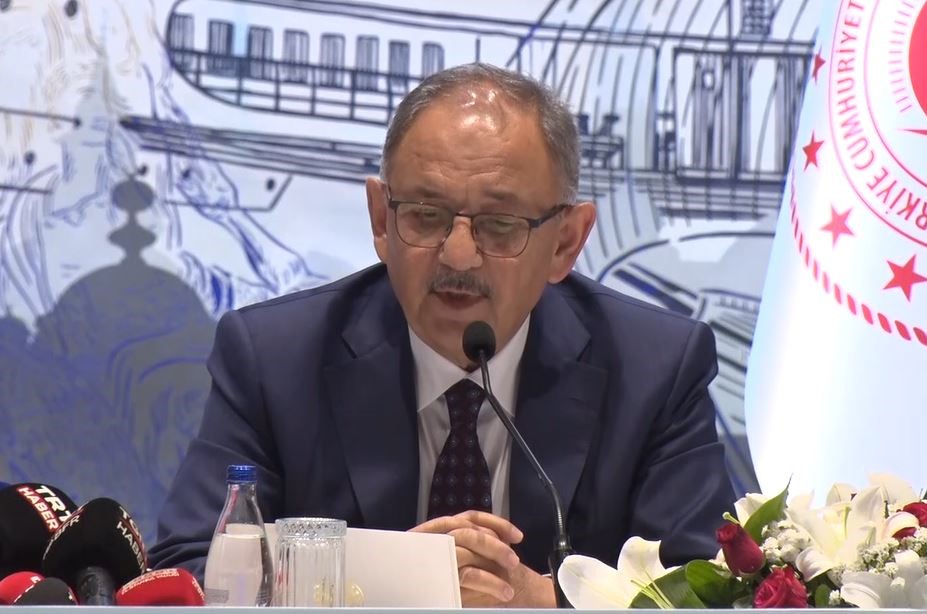 Bakan Özhaseki: “Amacımız Marmara Denizi’ni eski günlerine elbirliğiyle kavuşturabilmek” Çevre, Şehircilik ve İklim Değişikliği Bakanı Mehmet Özhaseki, “Kirlilik yükünü