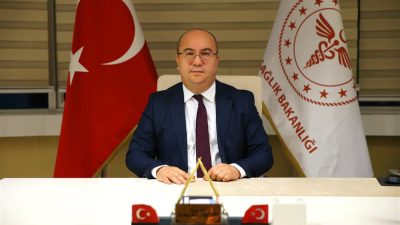 Balıkesir’de yaşanan aşırı sıcaklara karşı vatandaşları uyaran Balıkesir İl Sağlık