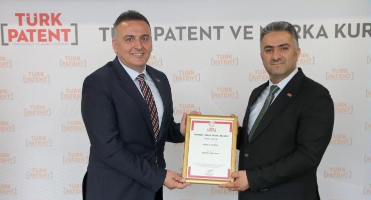 Edincik su zeytinyağı coğrafi işaret tescili aldı Uluslararası ödül sahibi Edincik su zeytinyağı, Bandırma Ticaret Odası önderliğinde