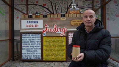 Sındırgı’da üretilen susamlar binbir şifa barındıran doğal tahine dönüşüyor. Şerif