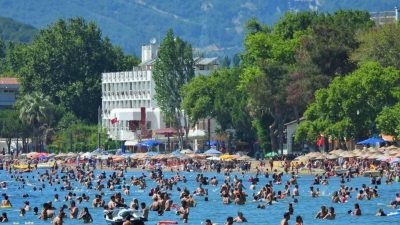 Erdek, 9 g&uuml;nl&uuml;k Kurban Bayramı tatilinde ziyaret&ccedil;i akınına uğradı. Balıkesir&rsquo;in