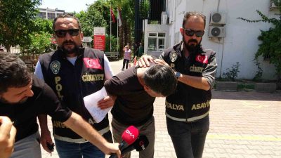 Antalya&rsquo;nın D&ouml;şemealtı il&ccedil;esinde eski eşiyle tartıştıktan sonra boğazını keserek &ouml;ld&uuml;r&uuml;p